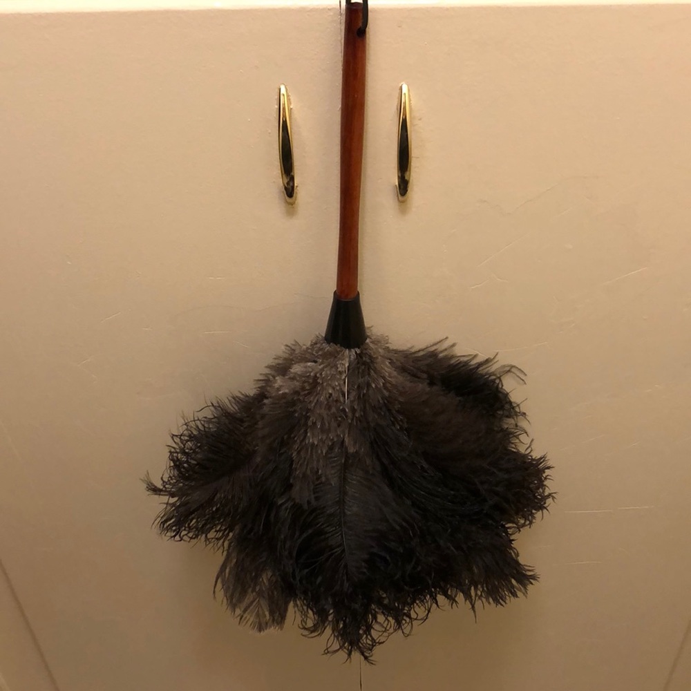 Ostrich feather duster